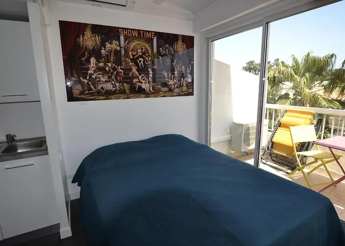 Naturiste Albatros Port Soleil 544 アグド